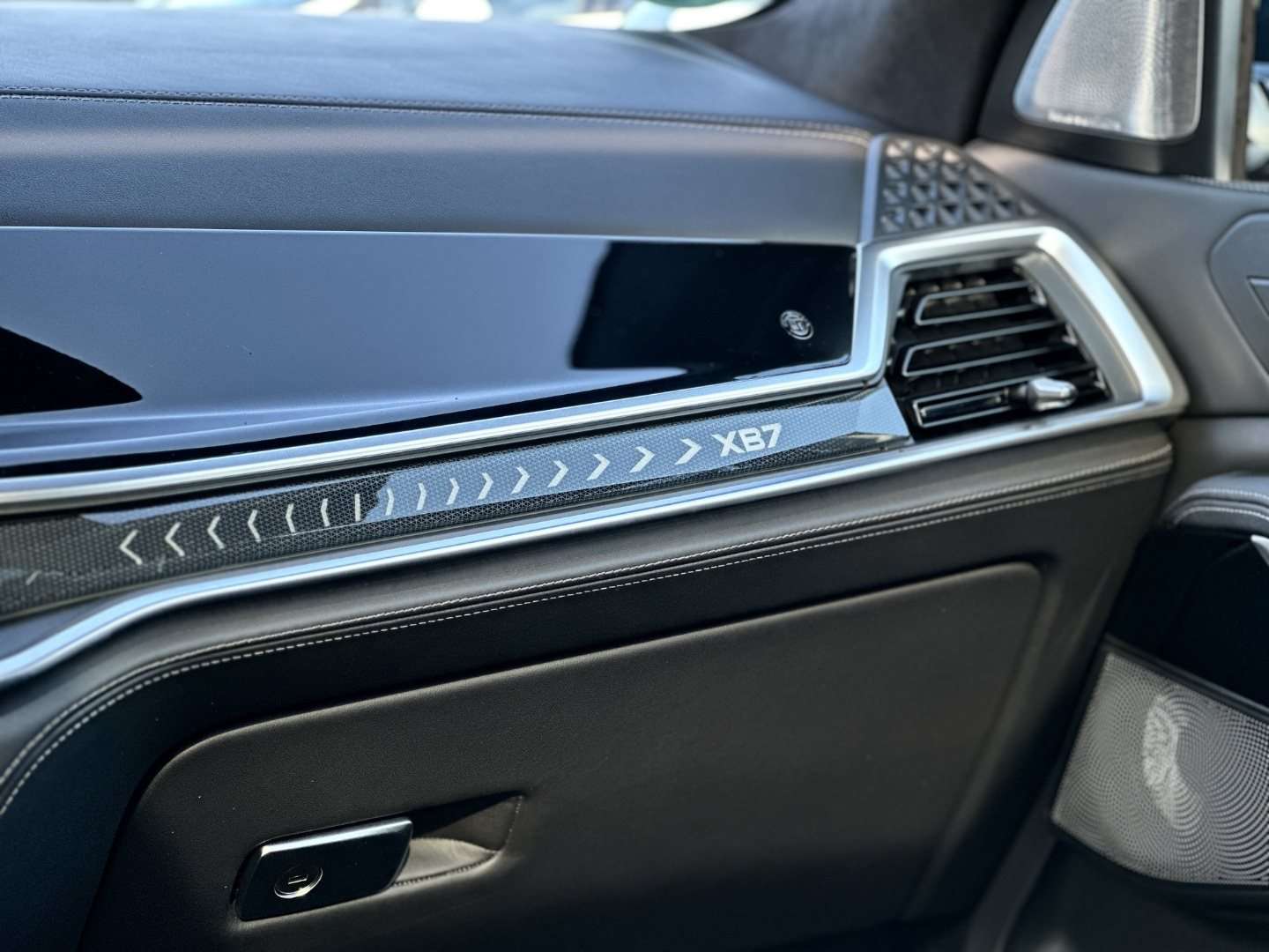 ALPINA XB7