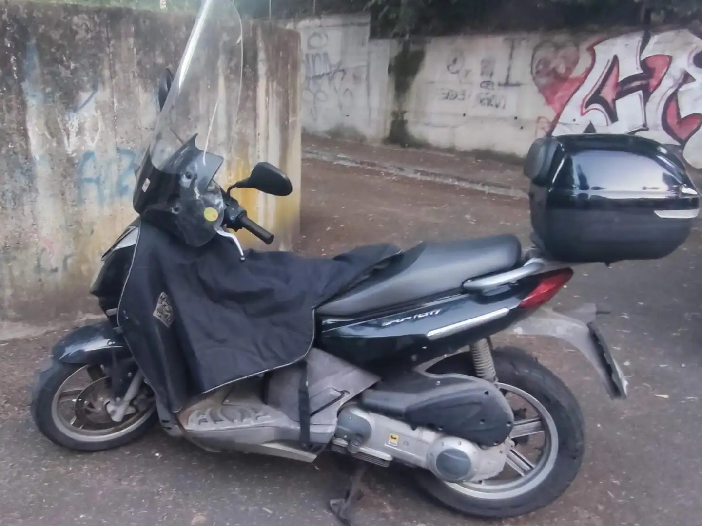 Aprilia Sportcity 200 - 1