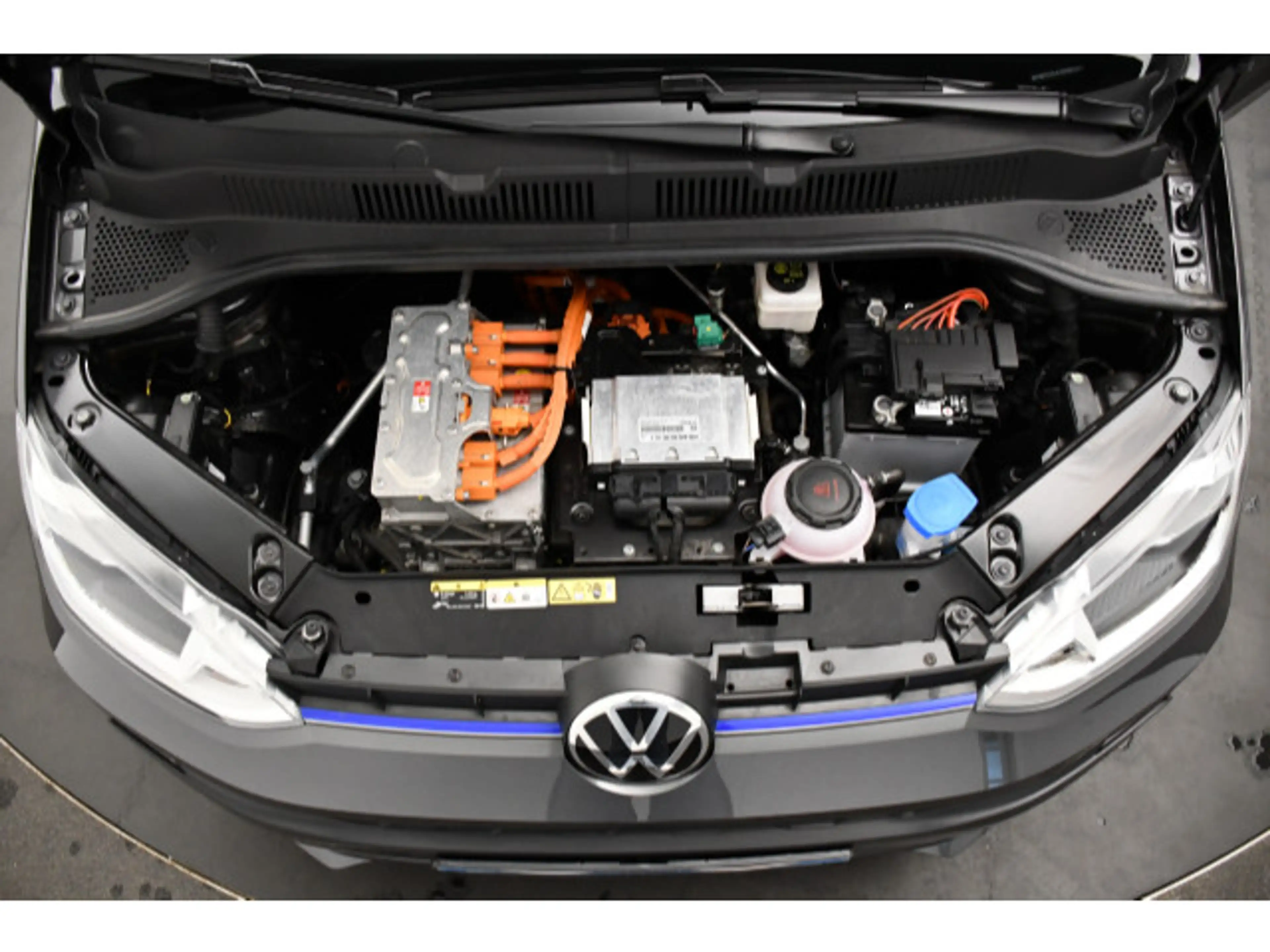 Volkswagen e-up! Edition Tempo/Einparkhi/Multilenk — photo 11