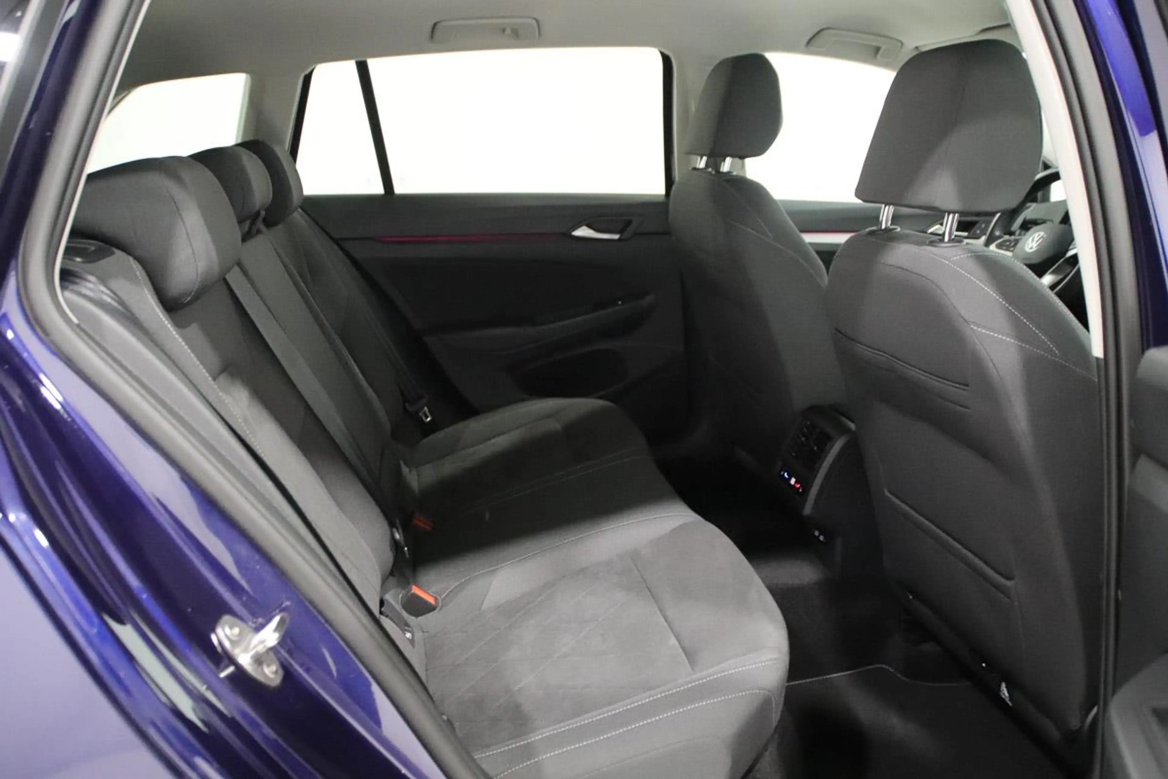 Volkswagen Golf Variant TDI 116 LED GPS ACC ATTELAGE JA16 — photo 11