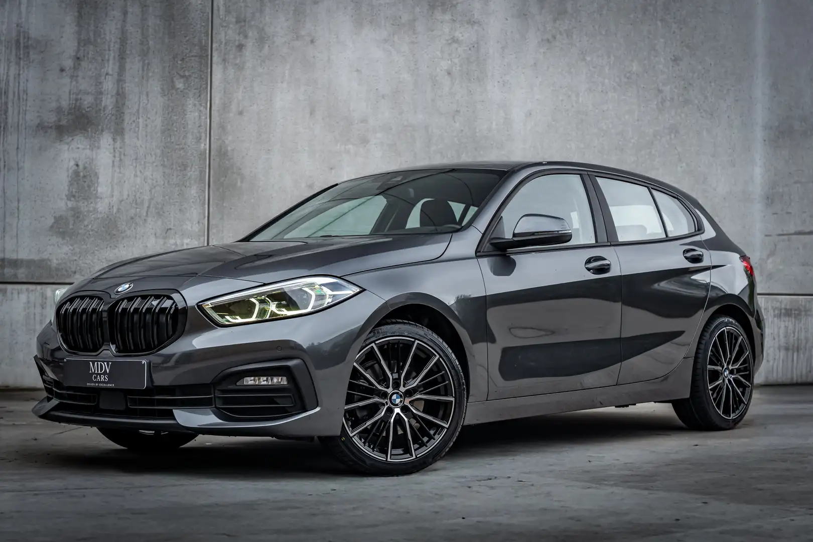 BMW 116 M-PACK*LOOK Grijs - 1