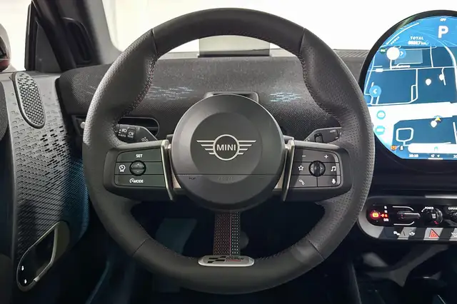Mini Hatch view 12