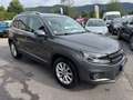 Volkswagen Tiguan 2.0 TDI 140CH BLUEMOTION TECHNOLOGY FAP LOUNGE Gris - thumbnail 2