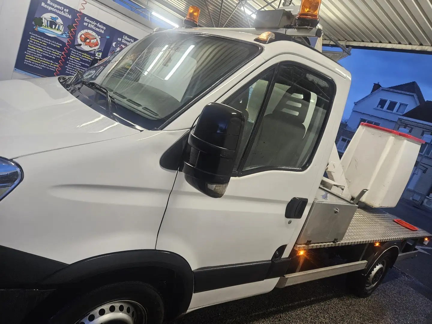 Iveco Daily FGN 35C11 V13 H3 BVM5 Blanc - 2