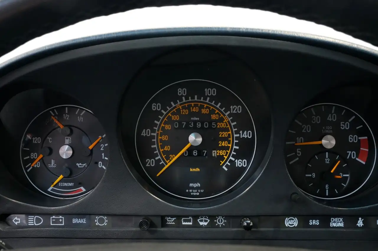 Mercedes-Benz SL 560 DB 560 SL /ORIGINAL/H-KENNZEICHEN/EDELHOLZ, foto 12