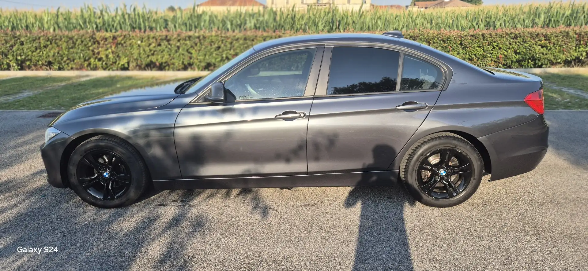 BMW 318 318d Business auto - 1