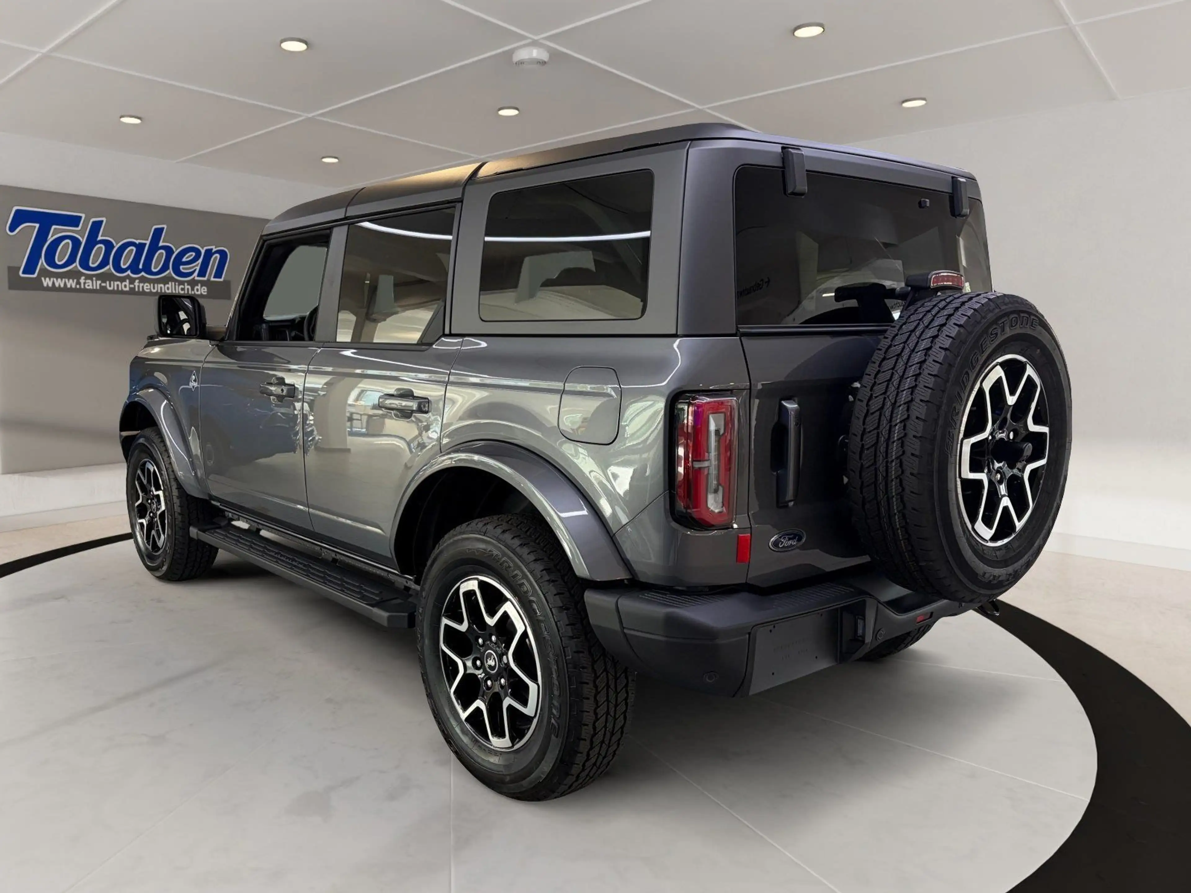Ford Bronco Outer Banks 2.7 l EcoBoost — photo 3