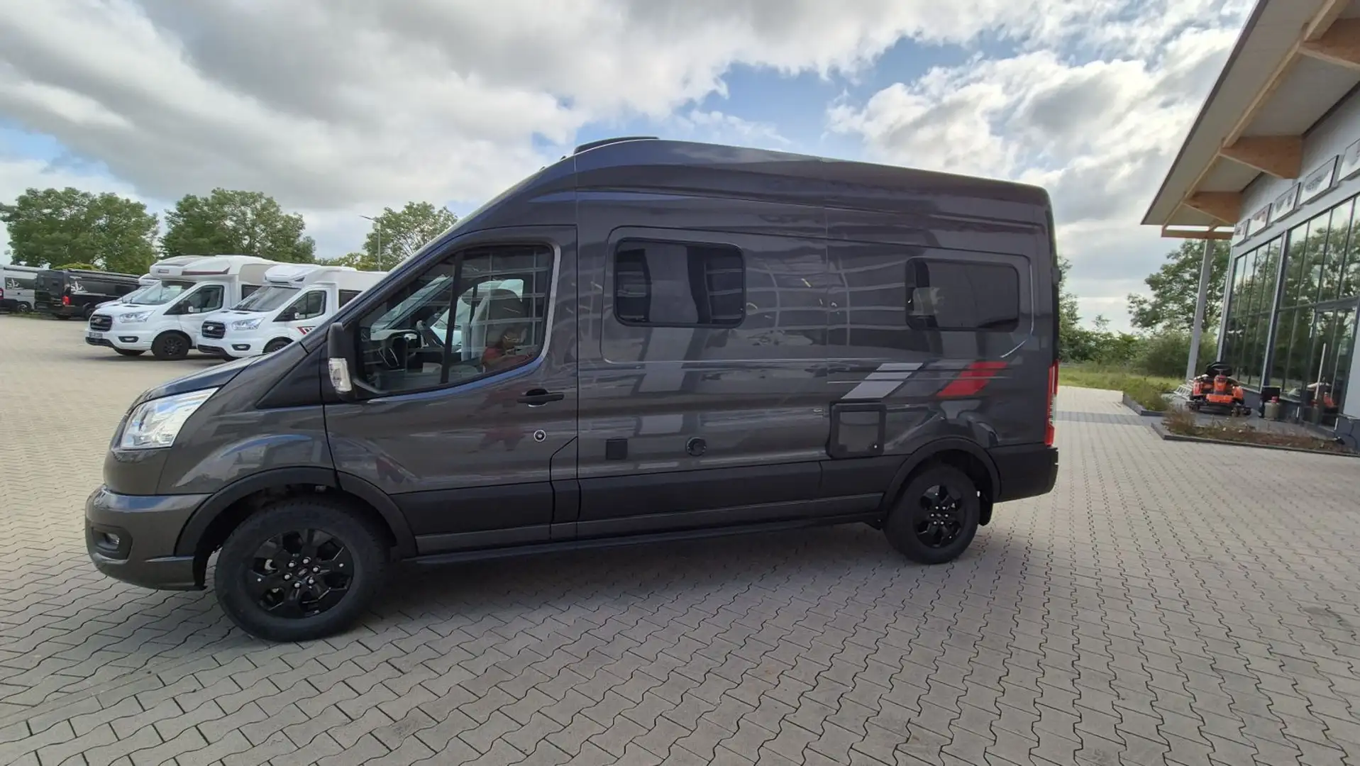 LMC INNOVAN FORD 592 - 2