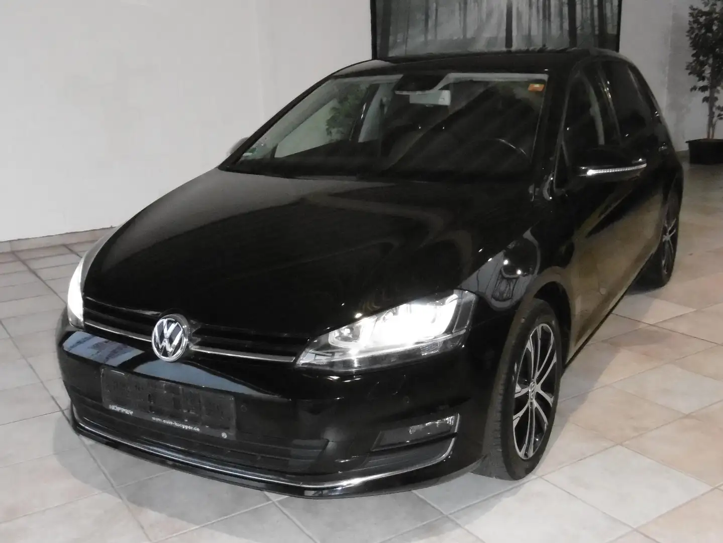 Volkswagen Golf Golf VII 5-Türer 1.4 TSI  Highline DSG Zwart - 1