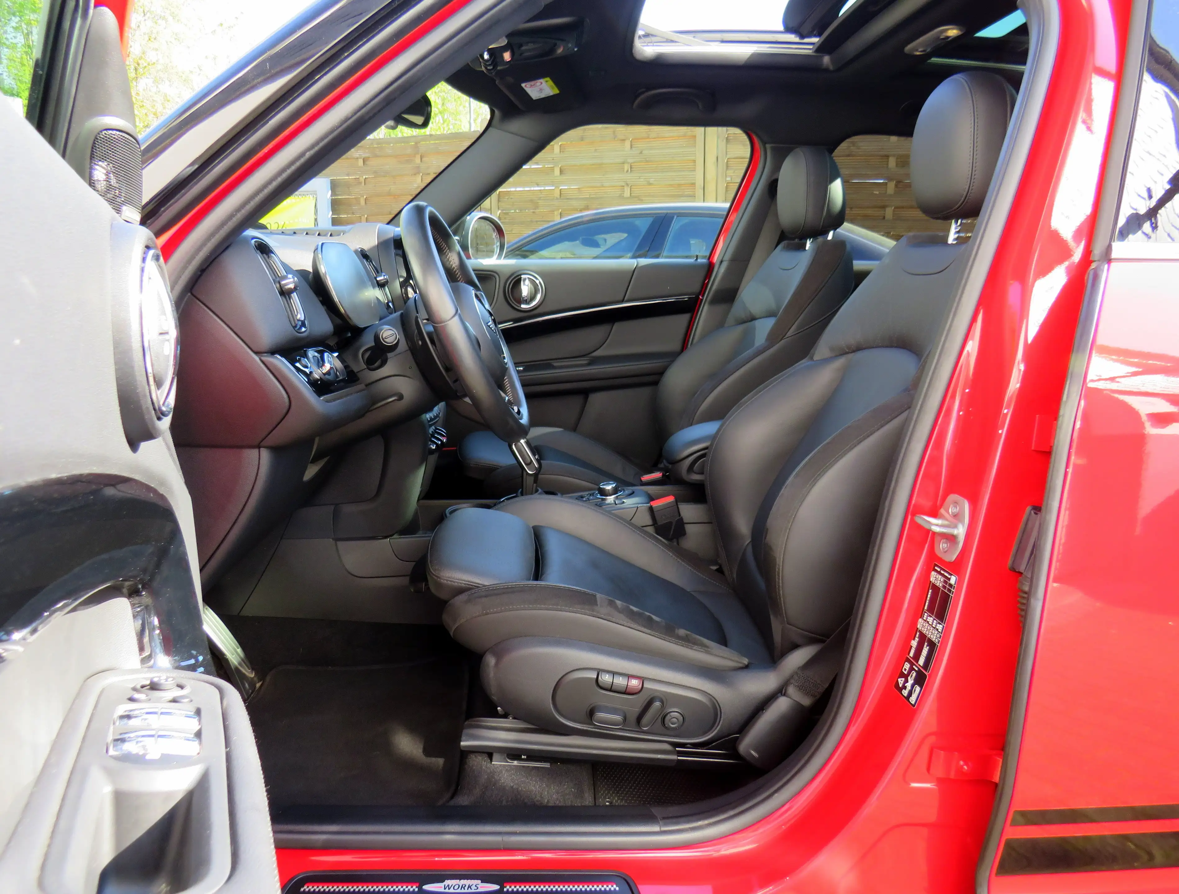 MINI John Cooper Works Countryman John Cooper Works / Pano/ACC/HUD/h-k/Kam/Induktion — photo 9