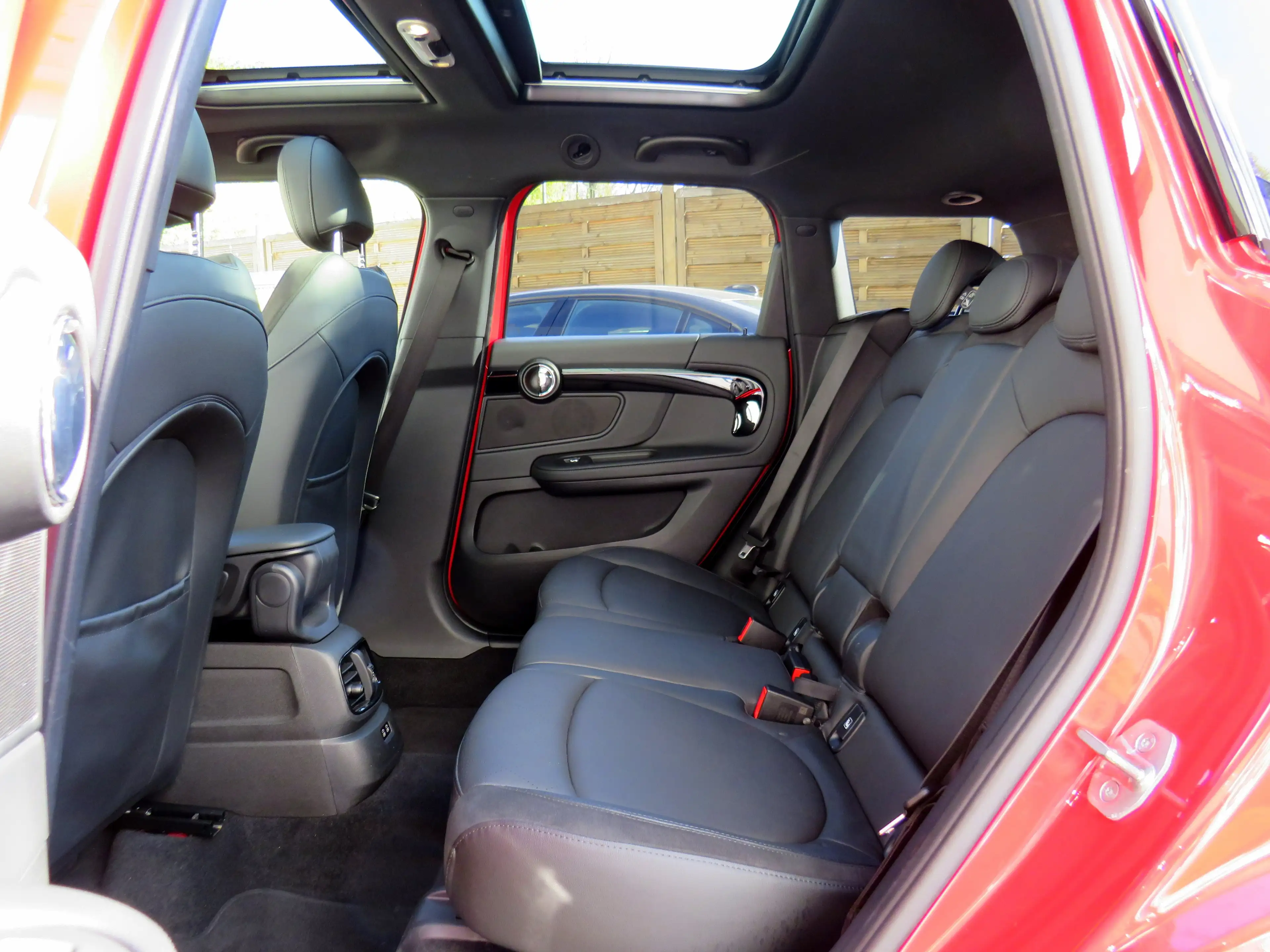 MINI John Cooper Works Countryman John Cooper Works / Pano/ACC/HUD/h-k/Kam/Induktion — photo 12