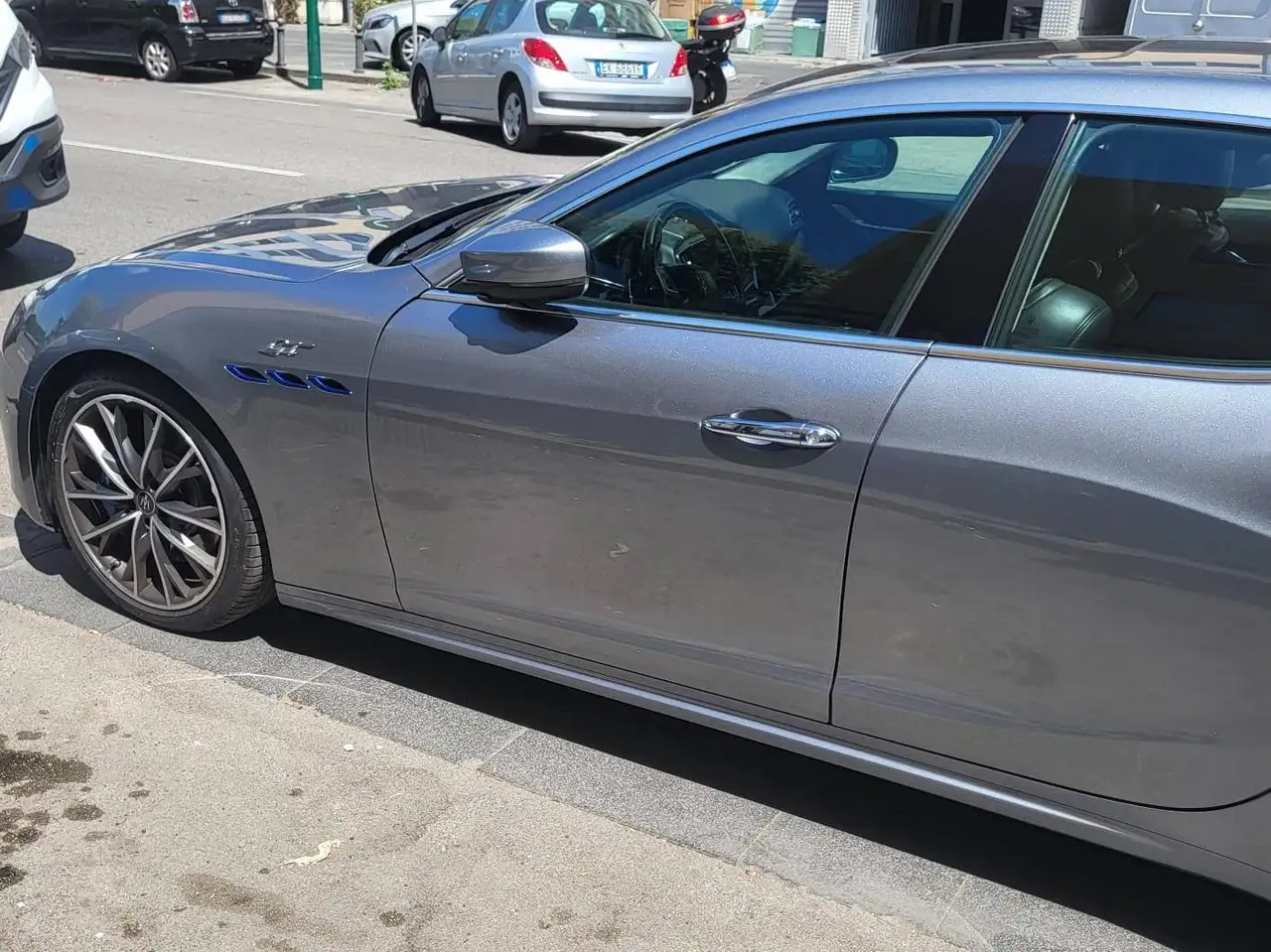 Maserati Ghibli 2021