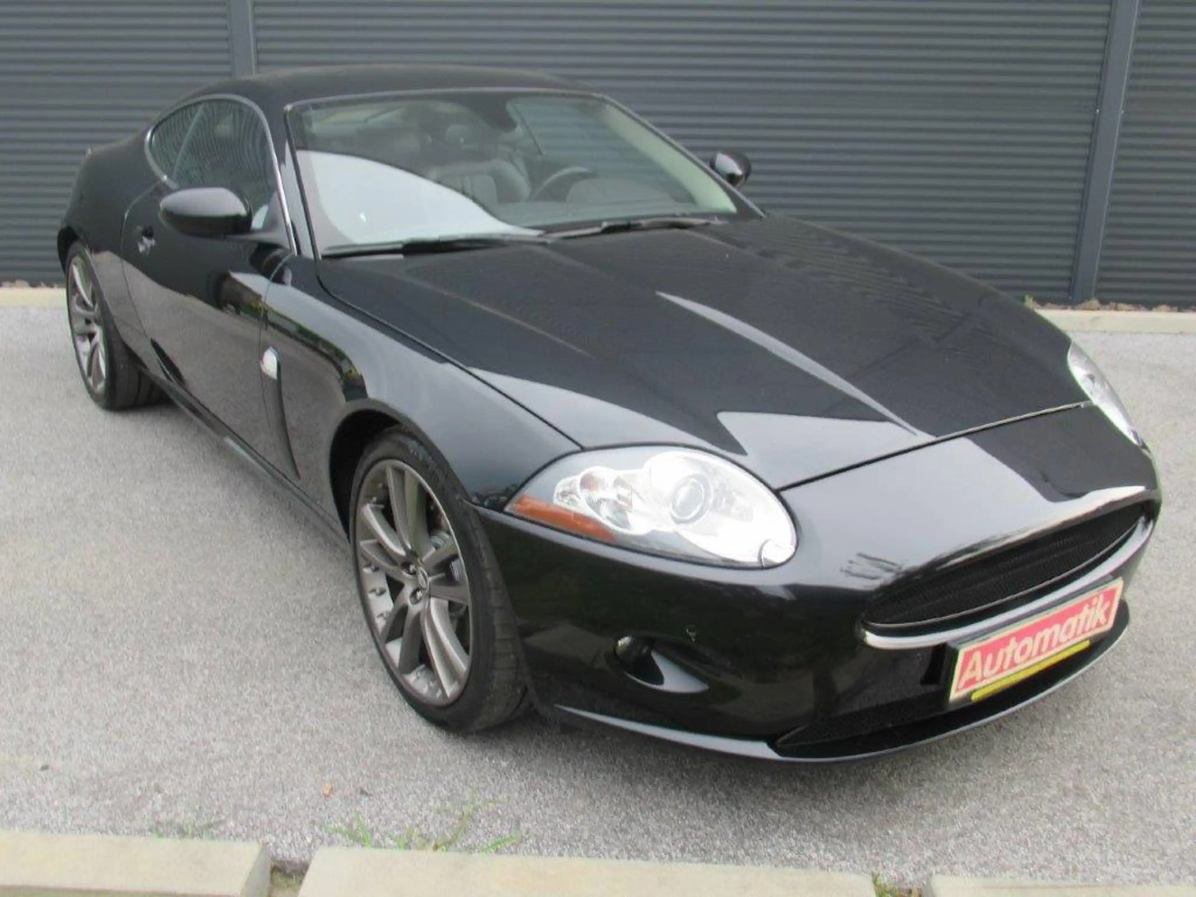 Jaguar XK8 4,2 V8 Coupe Aut., Sammlerstück, wenige Km! — photo 7