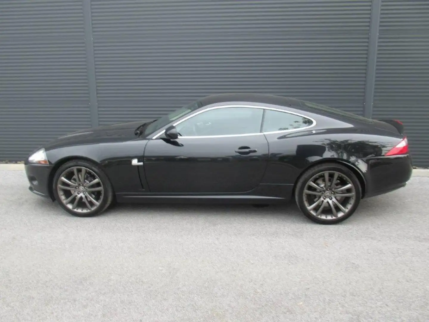 Jaguar XK8 4,2 V8 Coupe Aut., Sammlerstück, wenige Km! Schwarz - 2