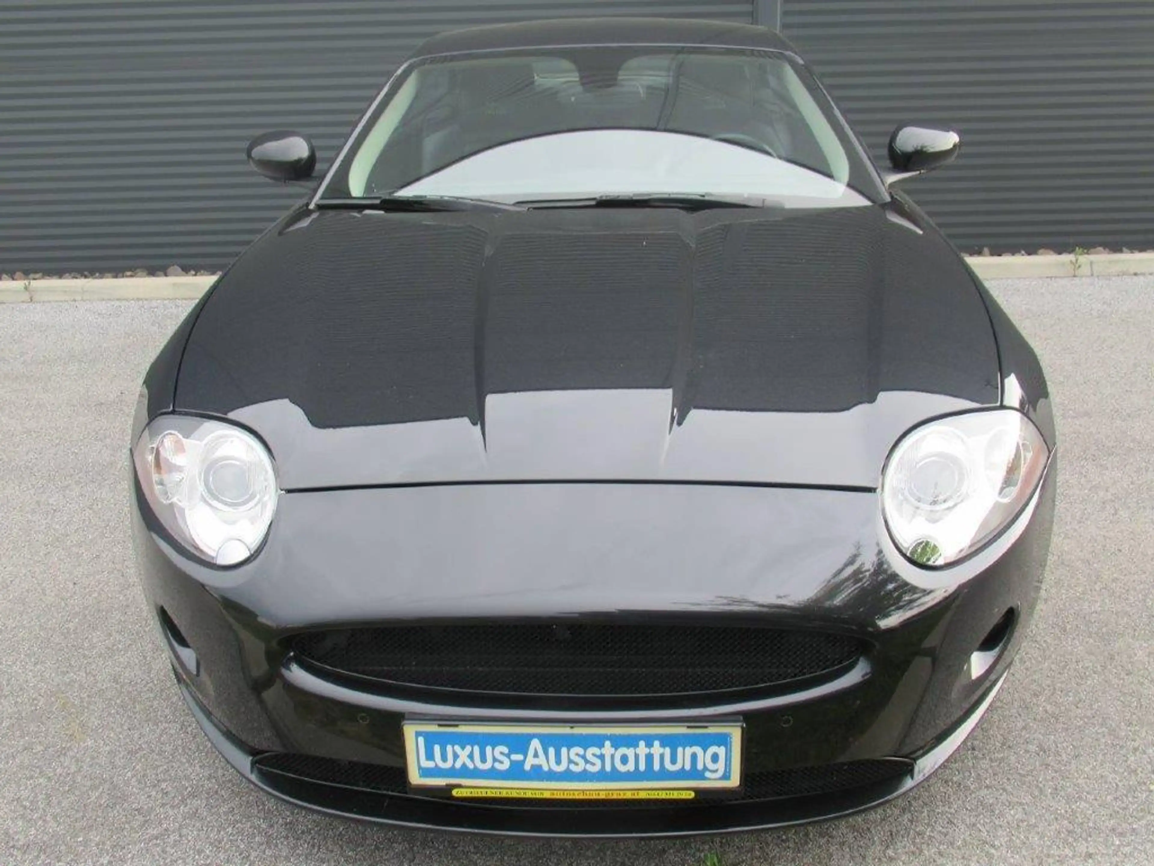 Jaguar XK8 4,2 V8 Coupe Aut., Sammlerstück, wenige Km! — photo 8