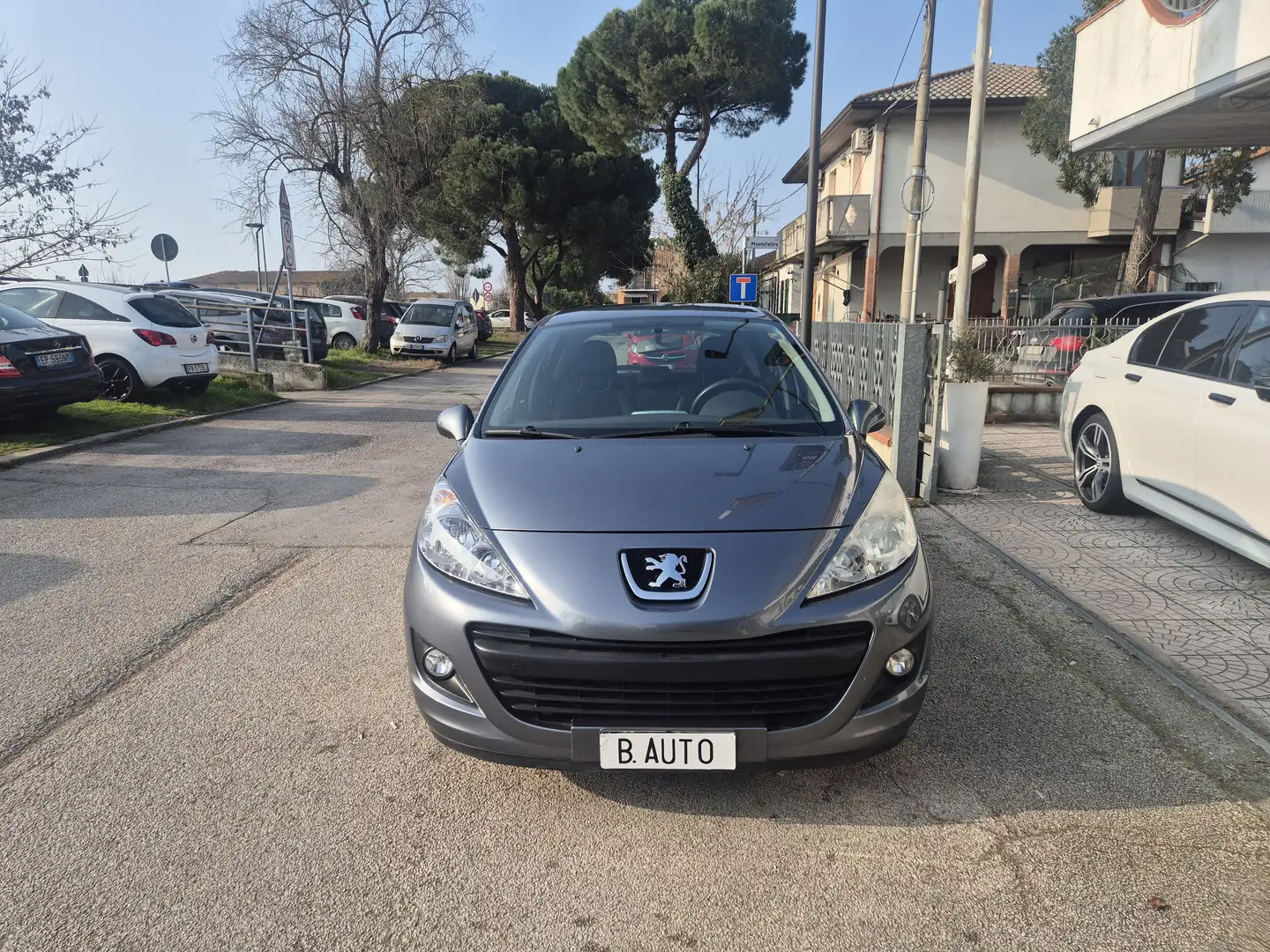 Peugeot 207 207 5p 1.4 8v Energie eco-Gpl 75cv Grau - 2
