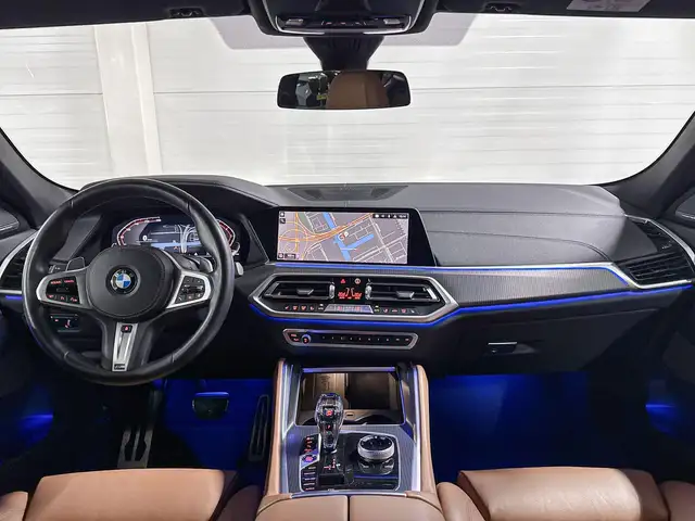 BMW X6 view 10