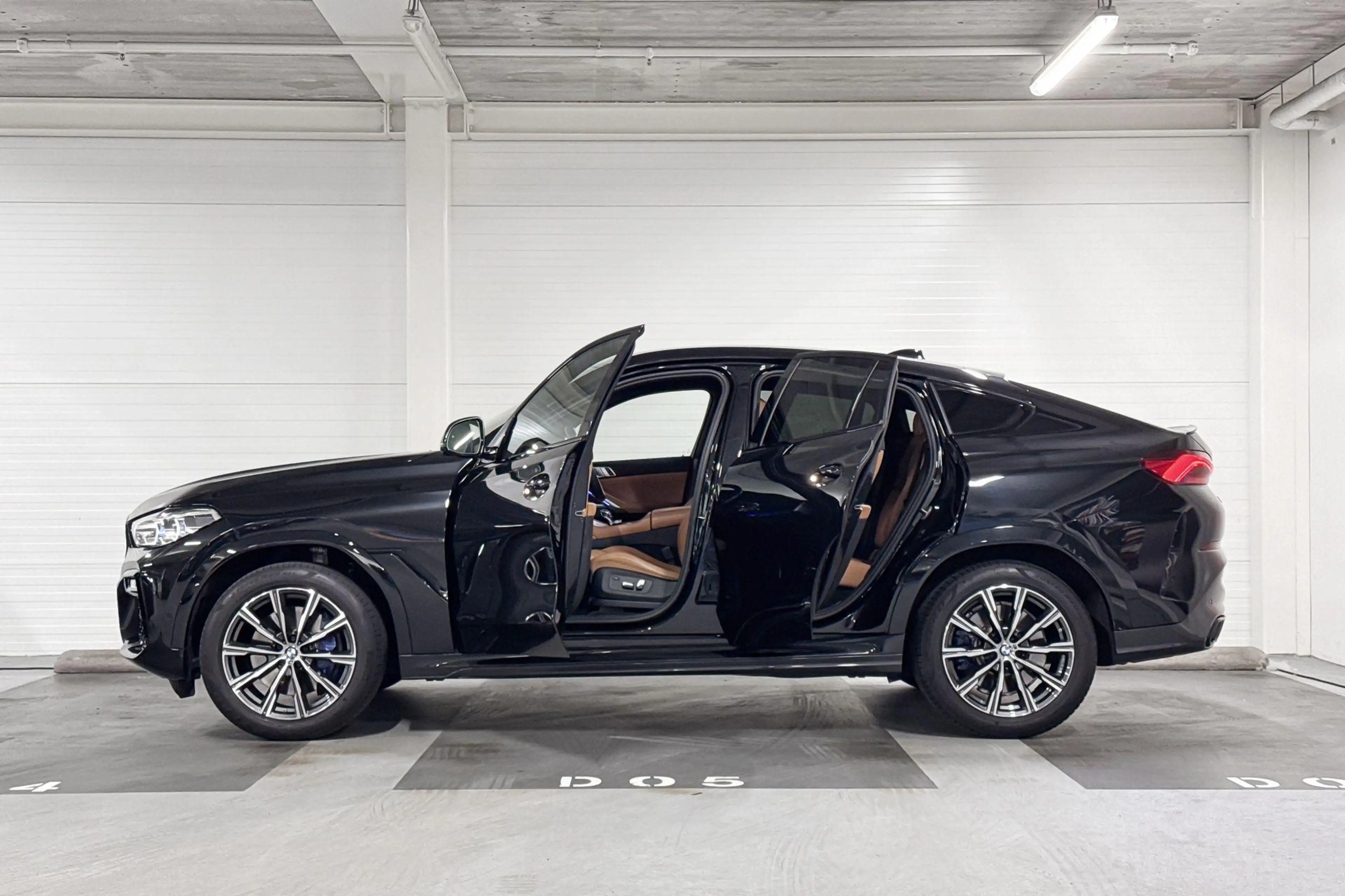 BMW X6 xDrive40i High Executive — photo 3