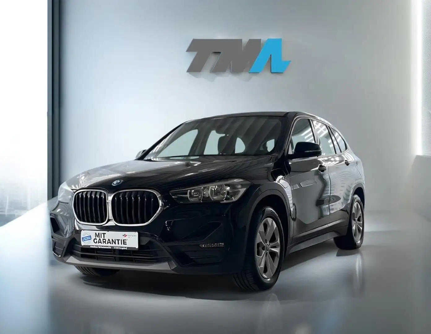 BMW X1 xDrive 25e Aut. NAVI LED-Nebelsch. Unfallfrei Schwarz - 2