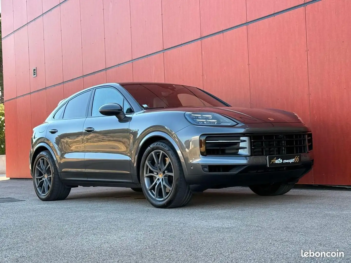 Porsche Cayenne coupe 470ch 3.0 v6 turbo e-hybrid Gris - 1