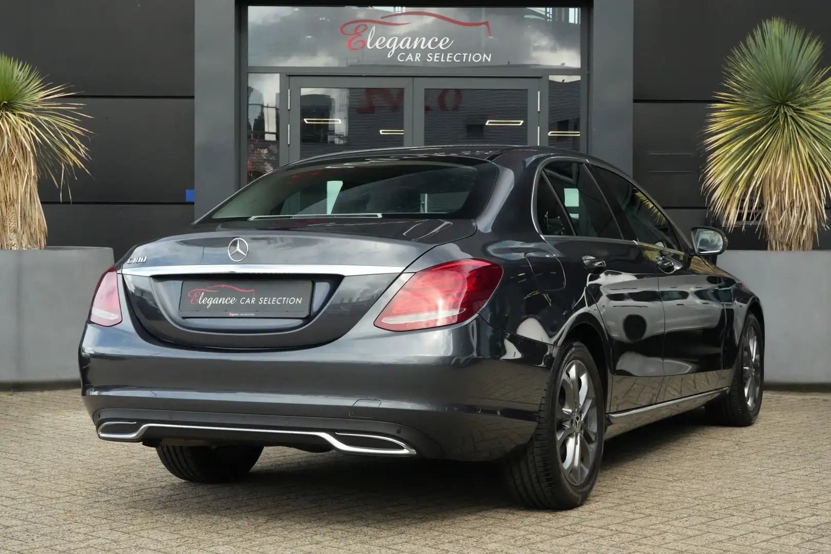 Mercedes-Benz C 180 Prestige 156pk Stoelverwarming/Navigatie/PDC Grau - 2