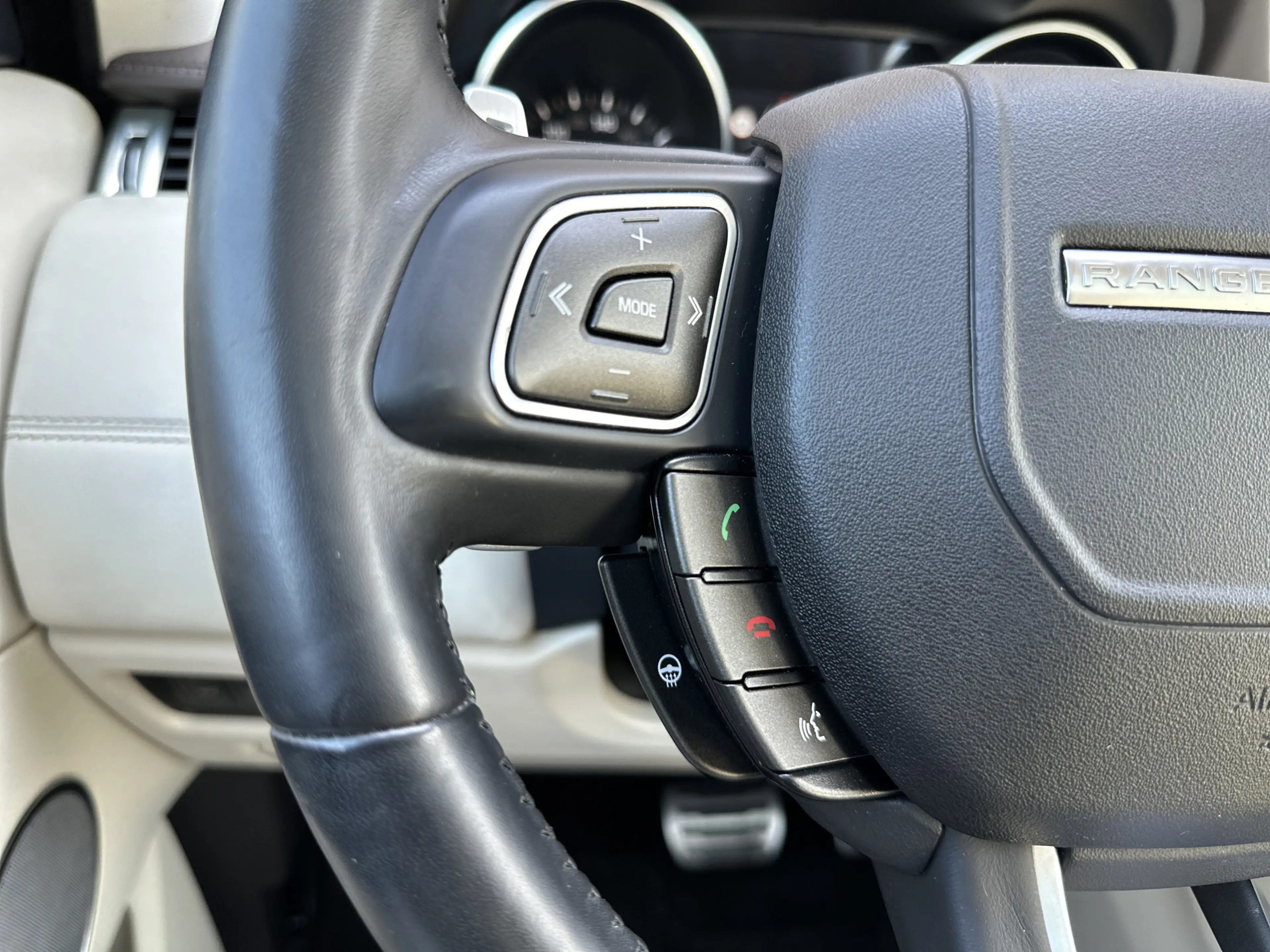 Land Rover Range Rover Evoque 2.0 Si4 Autobiography | volledige historie | — photo 16
