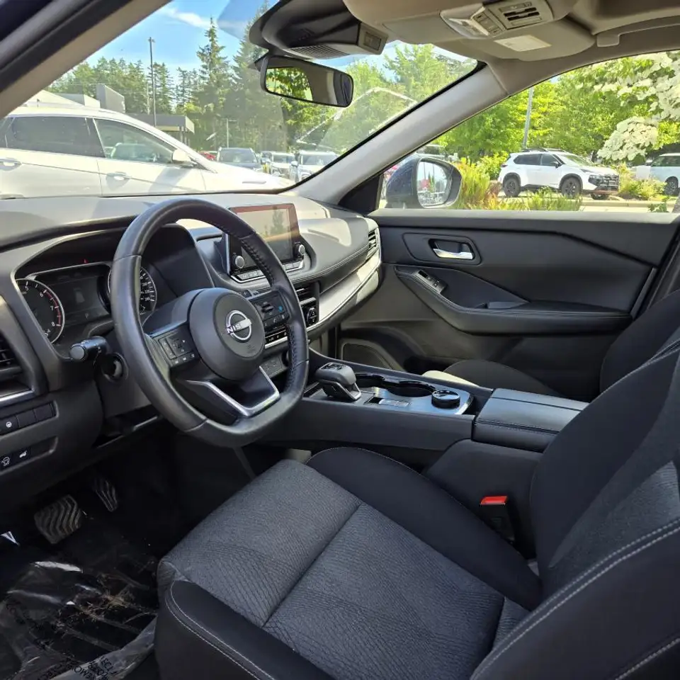 Nissan Rogue снимка Nissan Rogue