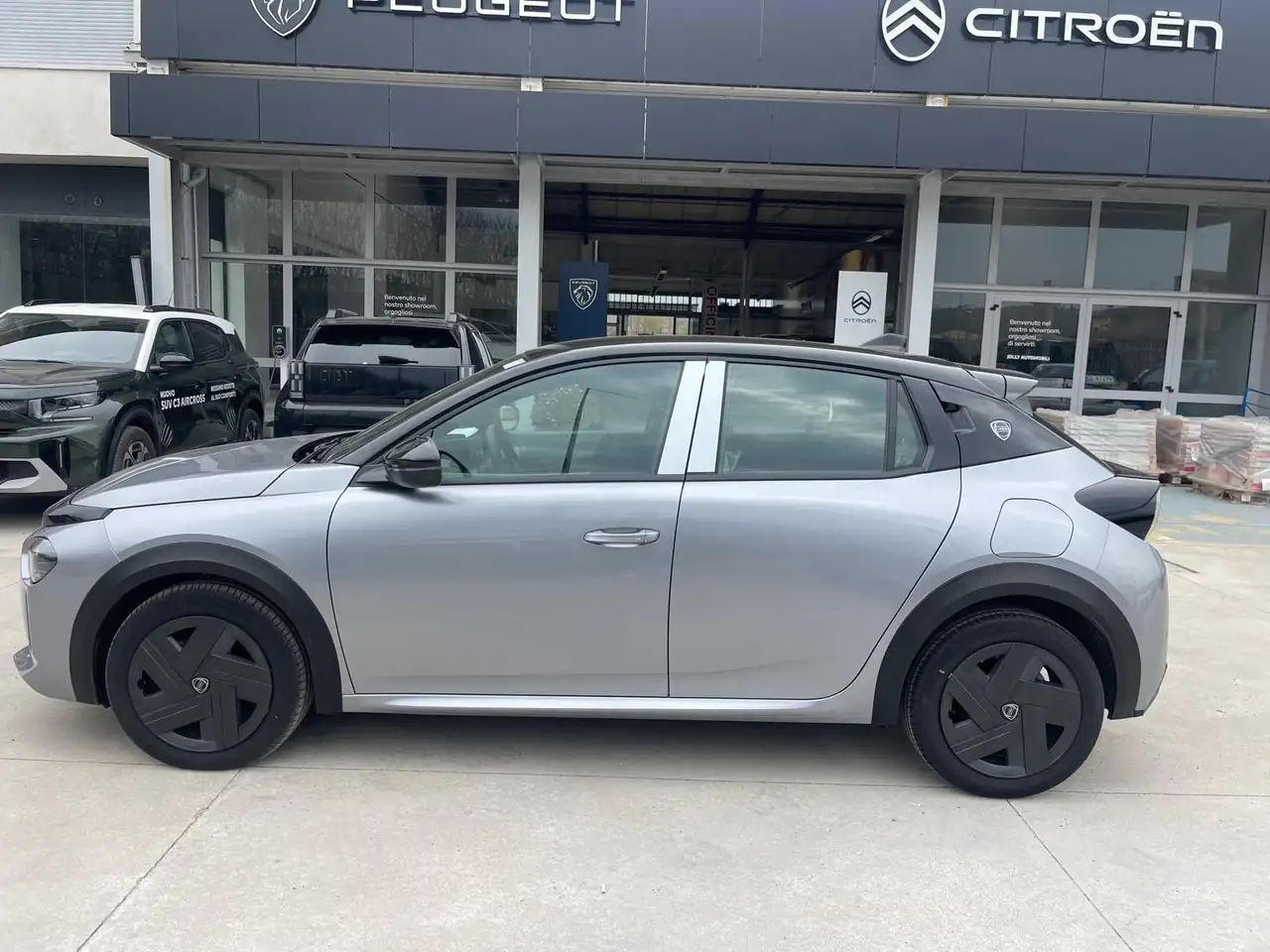 Lancia Ypsilon Ibrida 100cv Ypsilon e-DCT extrascomnto 1000 € in caso di finanziamento 10