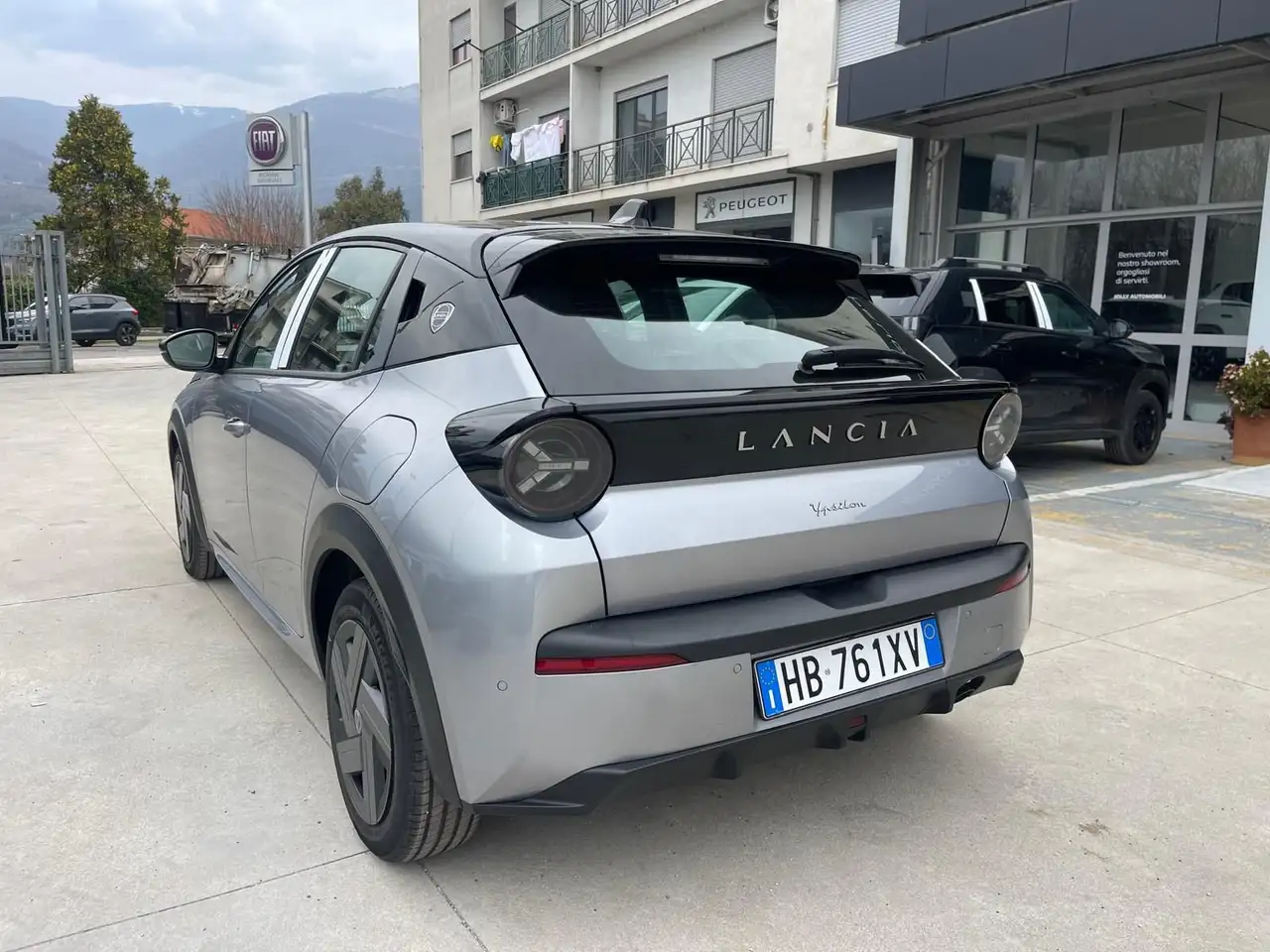 Lancia Ypsilon Ibrida 100cv Ypsilon e-DCT extrascomnto 1000 € in caso di finanziamento 5