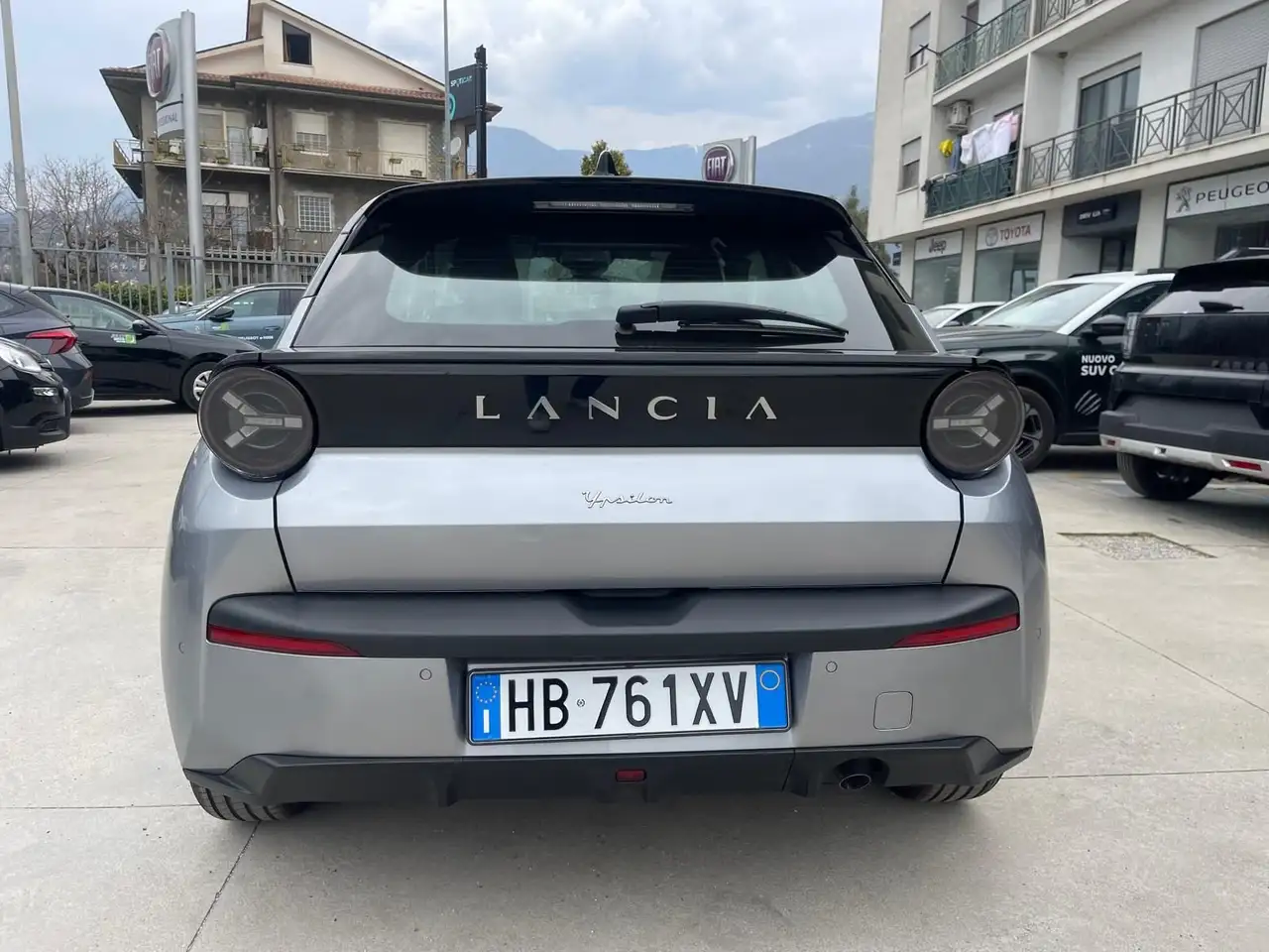 Lancia Ypsilon Ibrida 100cv Ypsilon e-DCT extrascomnto 1000 € in caso di finanziamento 2