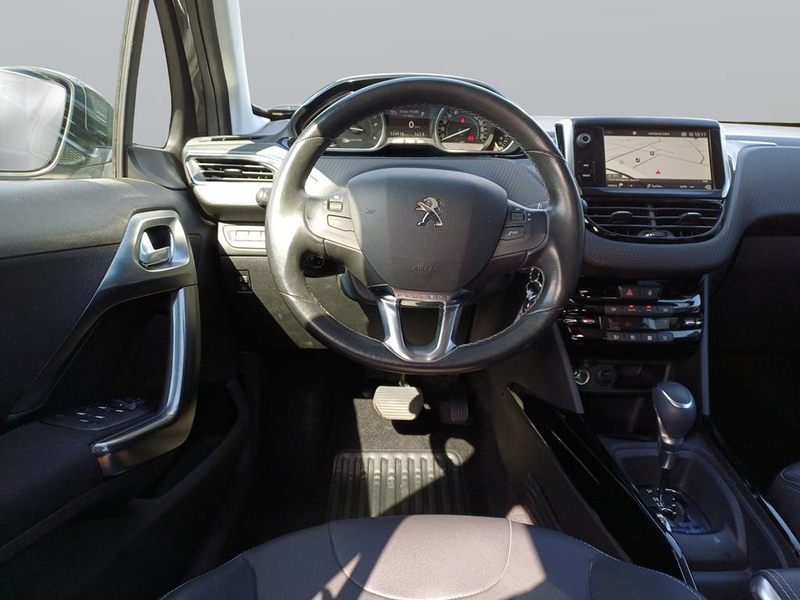 Peugeot 2008 ALL BLUHD120EAT — photo 12