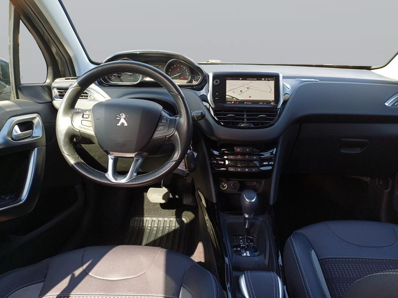 Peugeot 2008 ALL BLUHD120EAT — photo 9