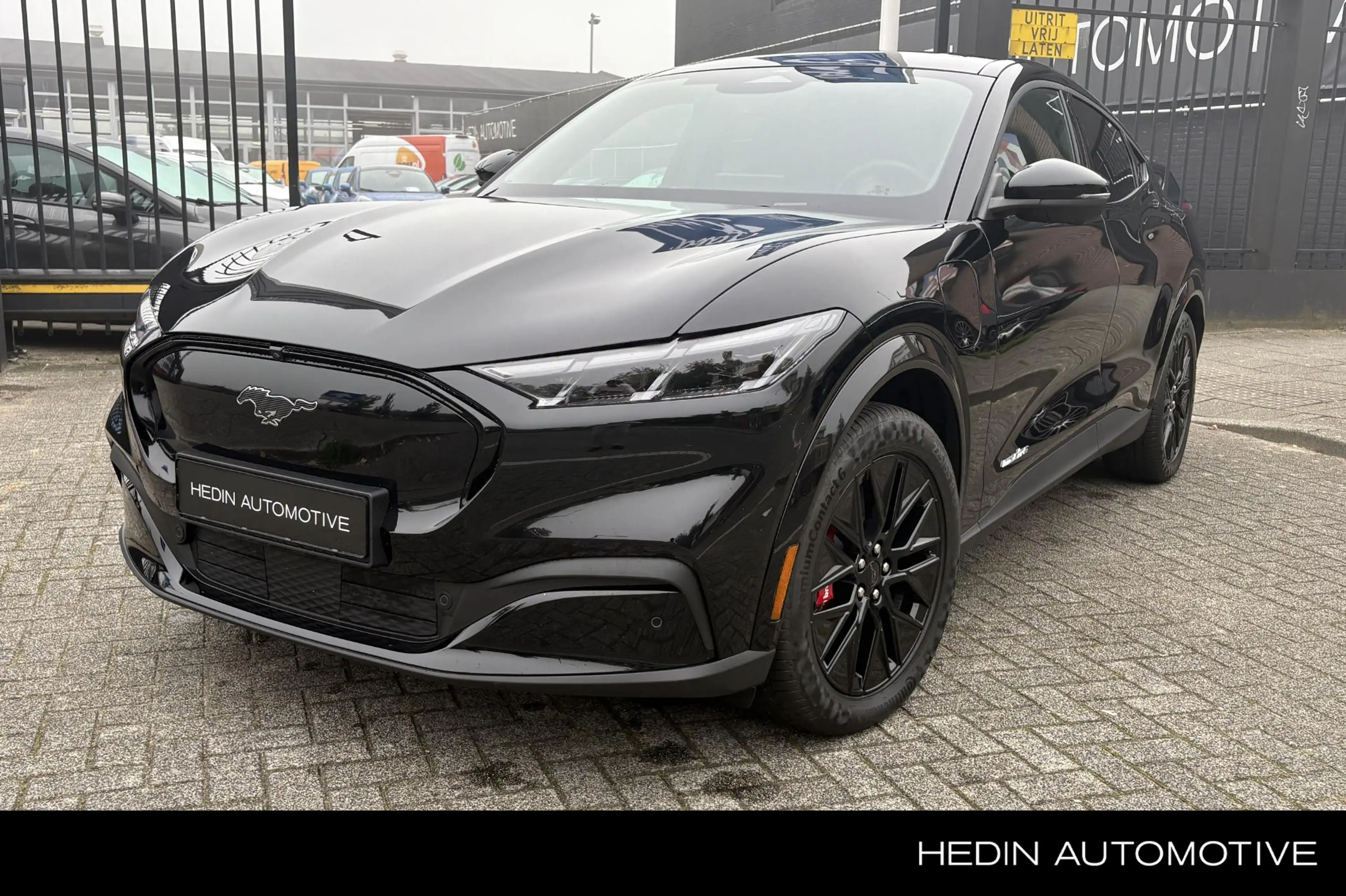 Ford Mustang Mach-E Extended Premium RWD 88 kWh | Technology Pack | 19