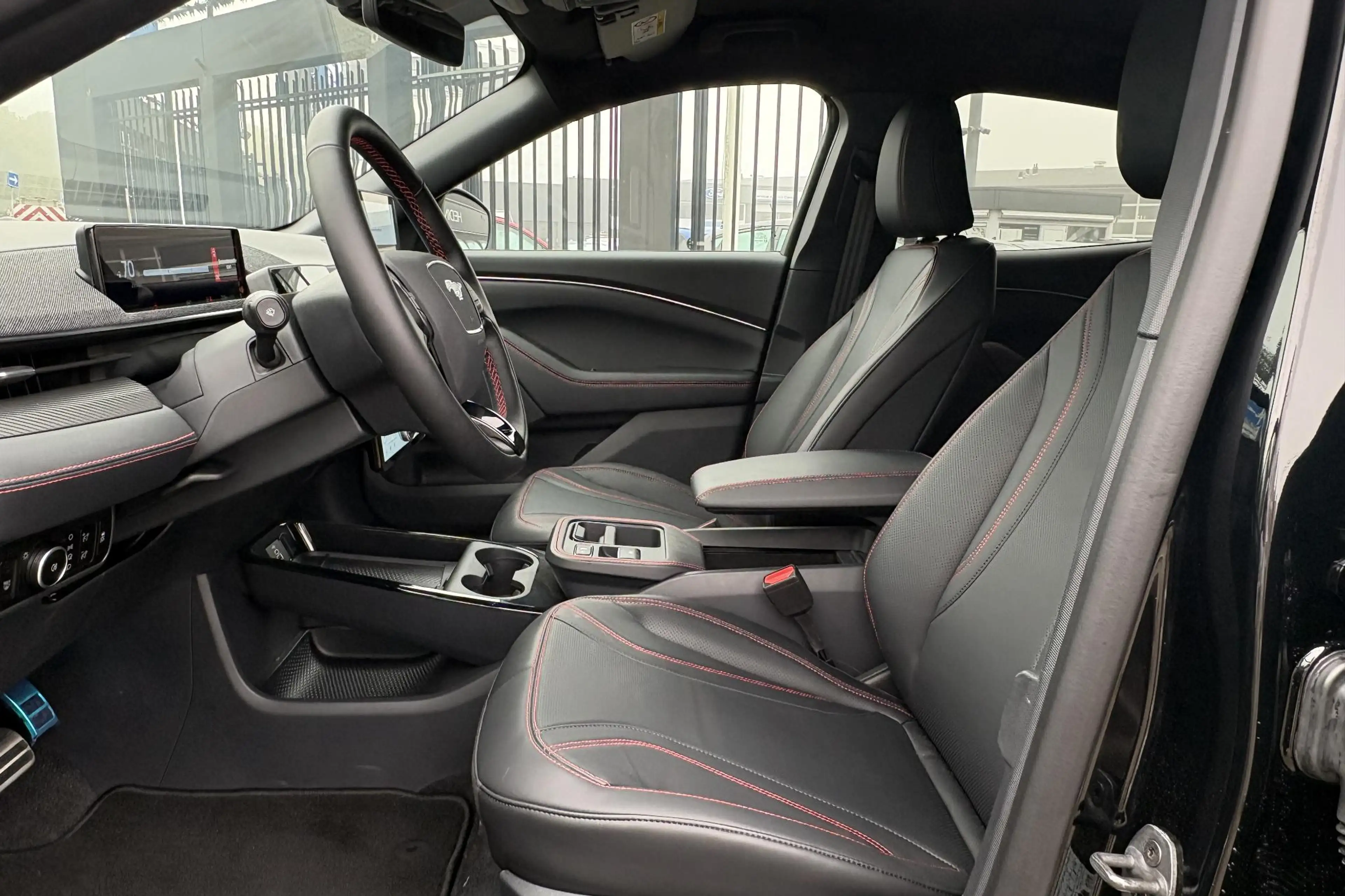 Ford Mustang Mach-E Extended Premium RWD 88 kWh | Technology Pack | 19 — photo 10
