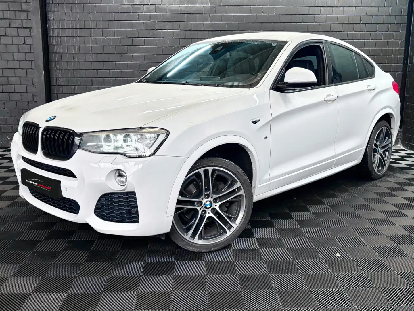 BMW X4 xDrive 20 D M Sport *Caméra* *Attelage* *Hayon* Blanc - 1