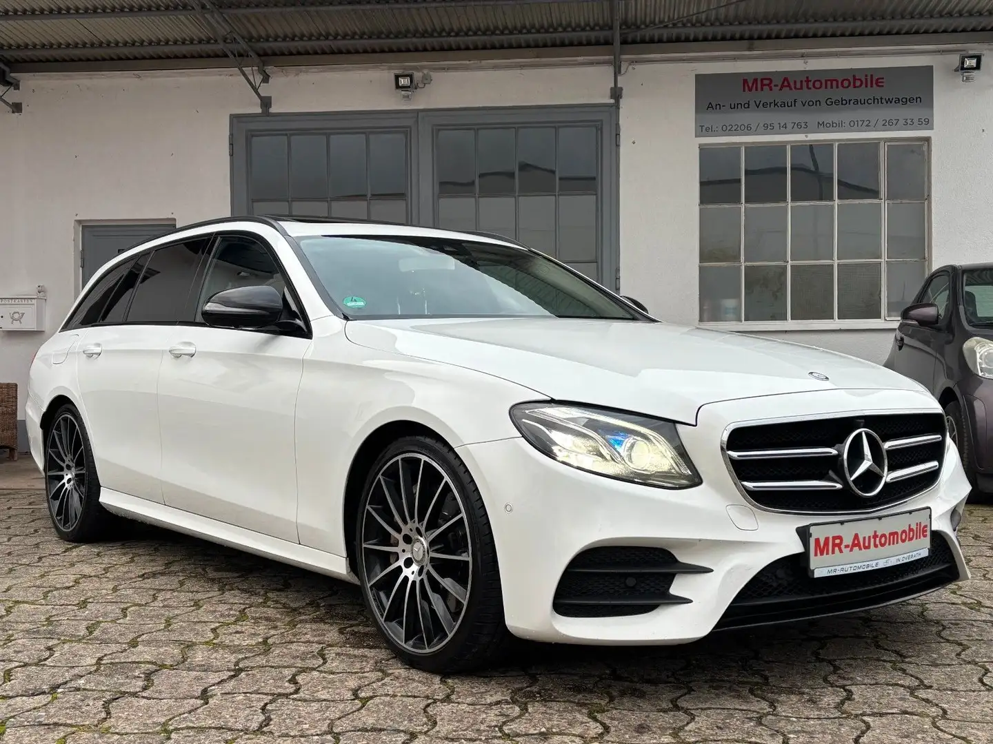 Mercedes-Benz E 350 d T *AMG-Line*AHK*360° Kamera*Night-Paket* Weiß - 1