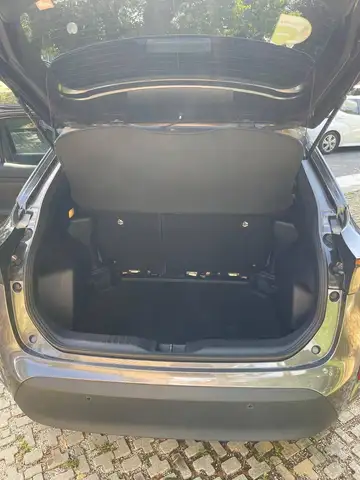 Toyota Yaris Cross view 15