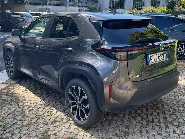 Toyota Yaris Cross view 2