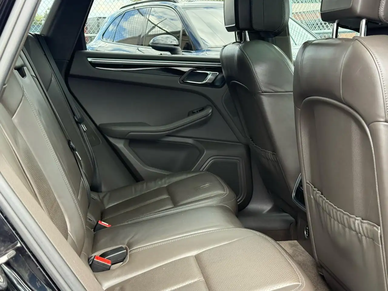 Porsche Macan снимка Porsche Macan