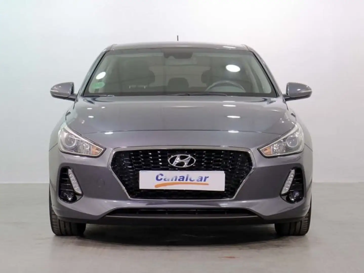 Hyundai i30 1.6CRDi Go 110 Gris - 2