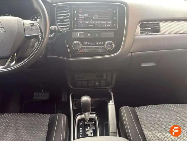 Mitsubishi Outlander 200 MPI CVT Motion 2WD 5p Aut. 2018, foto 16