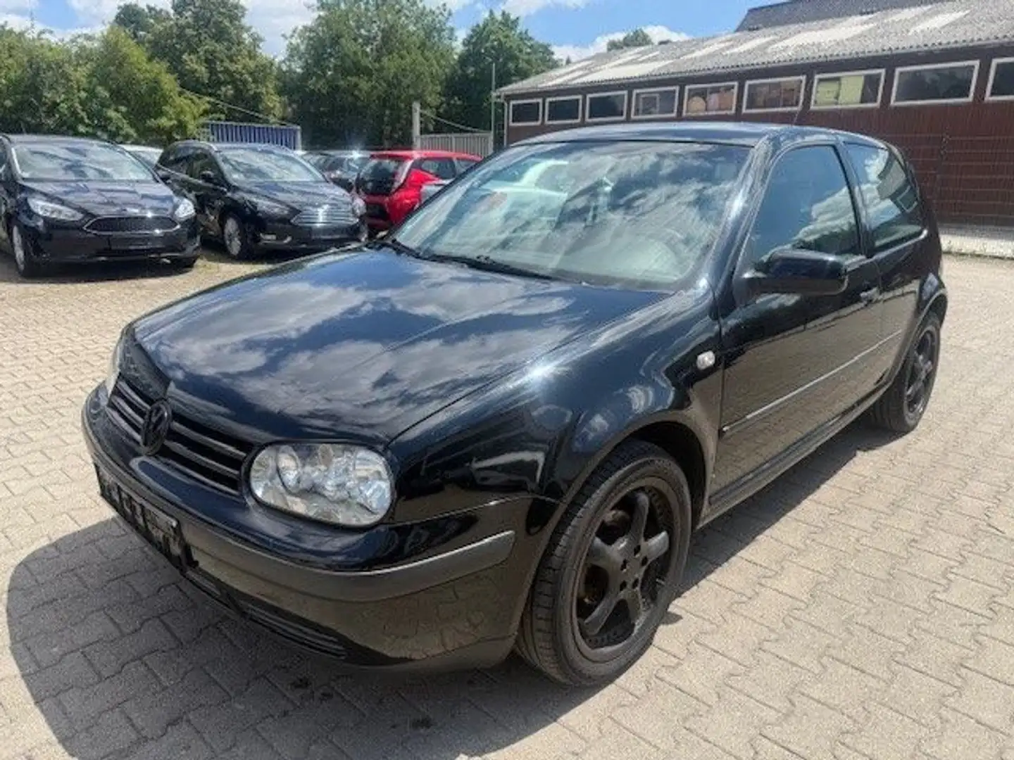 Volkswagen Golf 1.4 Champ ALU TÜV 03.2026 Black - 1