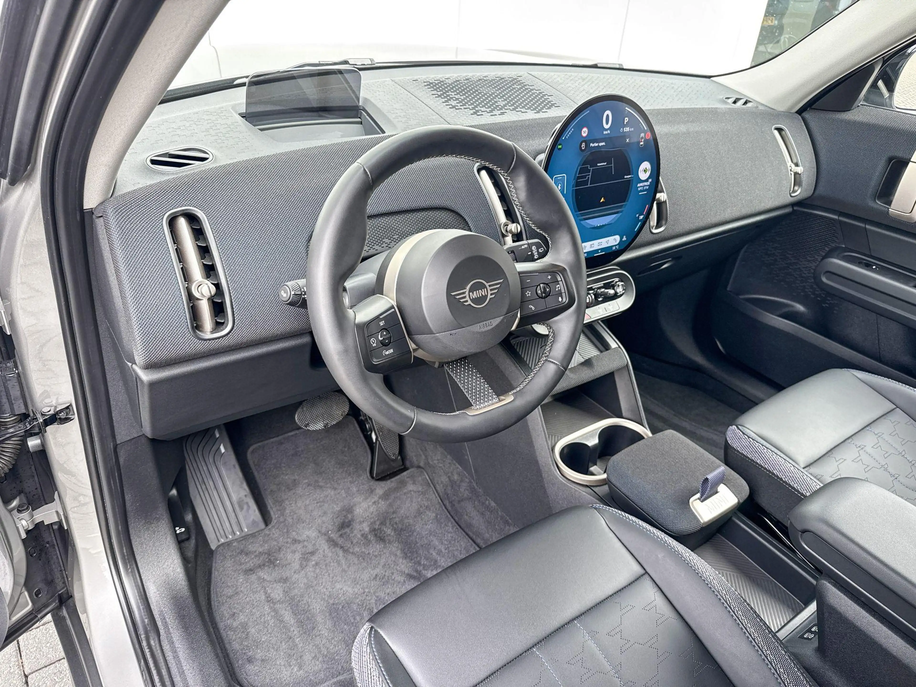 MINI Countryman C | Pakker M | Head-Up Display | Trekhaak — photo 5