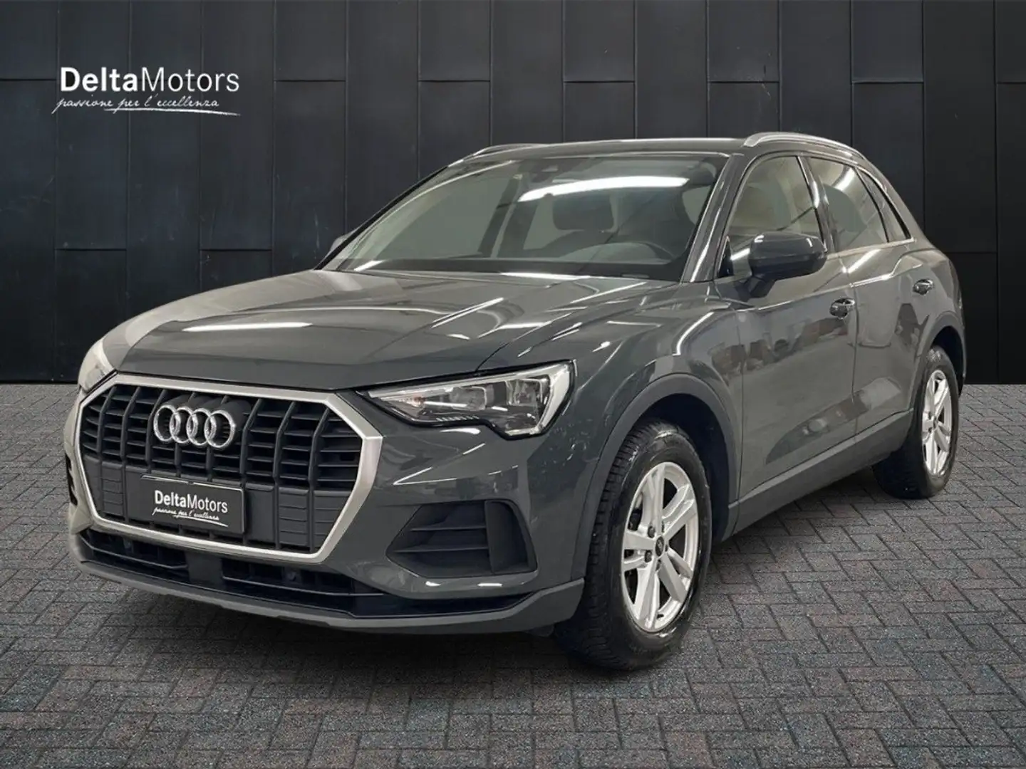 Audi Q3 35 2.0 tdi s-tronic Grey - 1