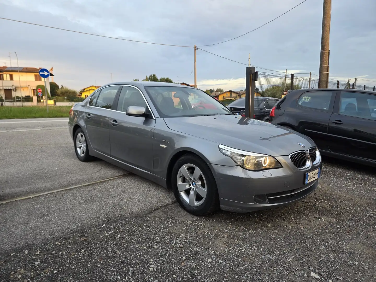 BMW 523 523i Futura - 1