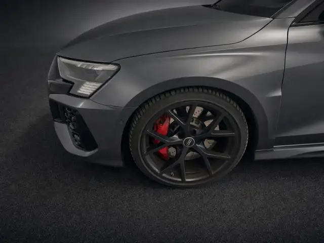 Audi RS3 view 3