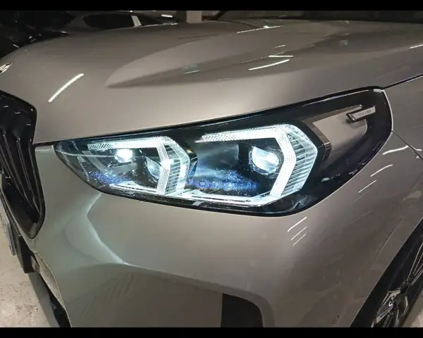 BMW X1 view 12
