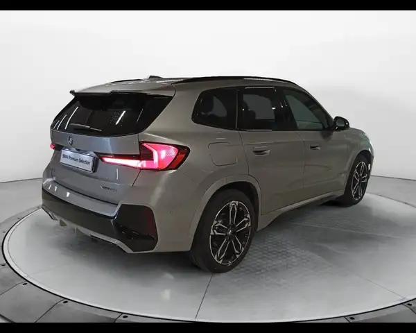BMW X1 view 6