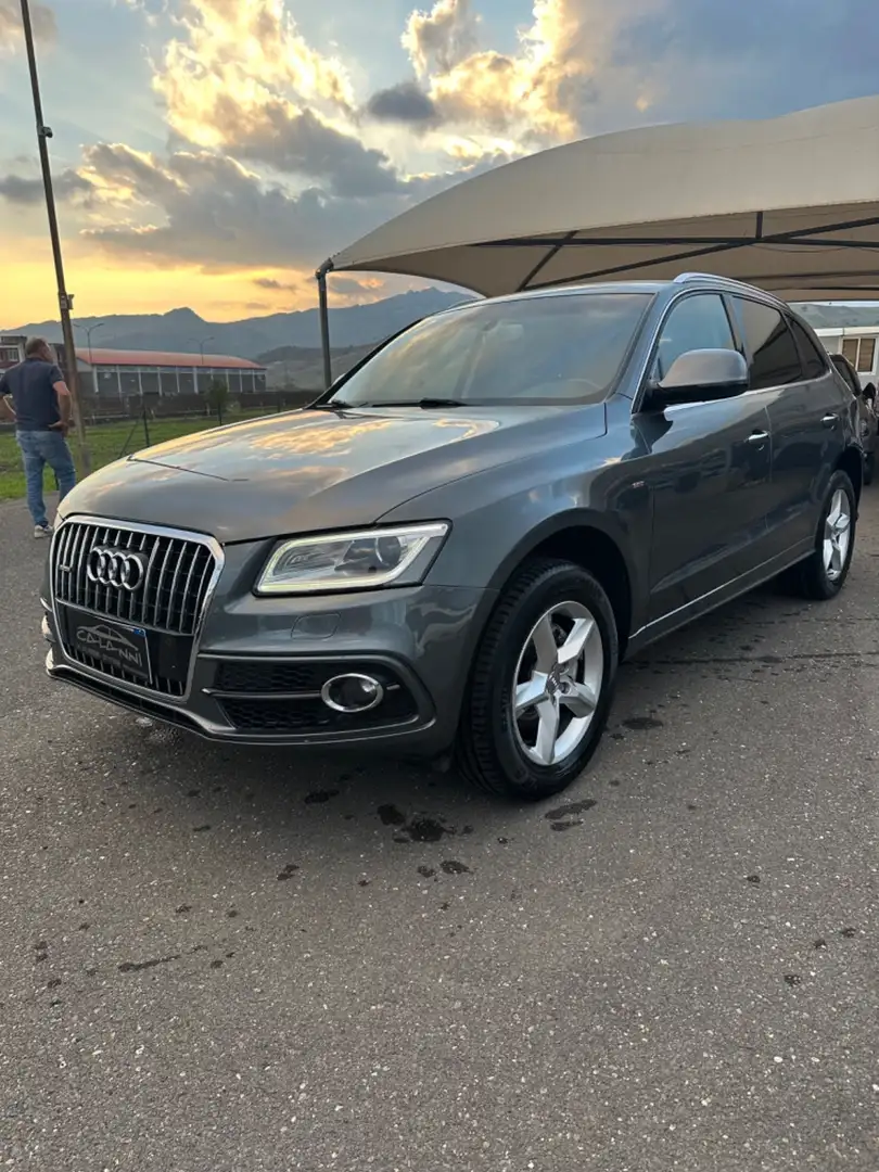 Audi Q5 Audi Q5 sline 190 cv stronic Gris - 2