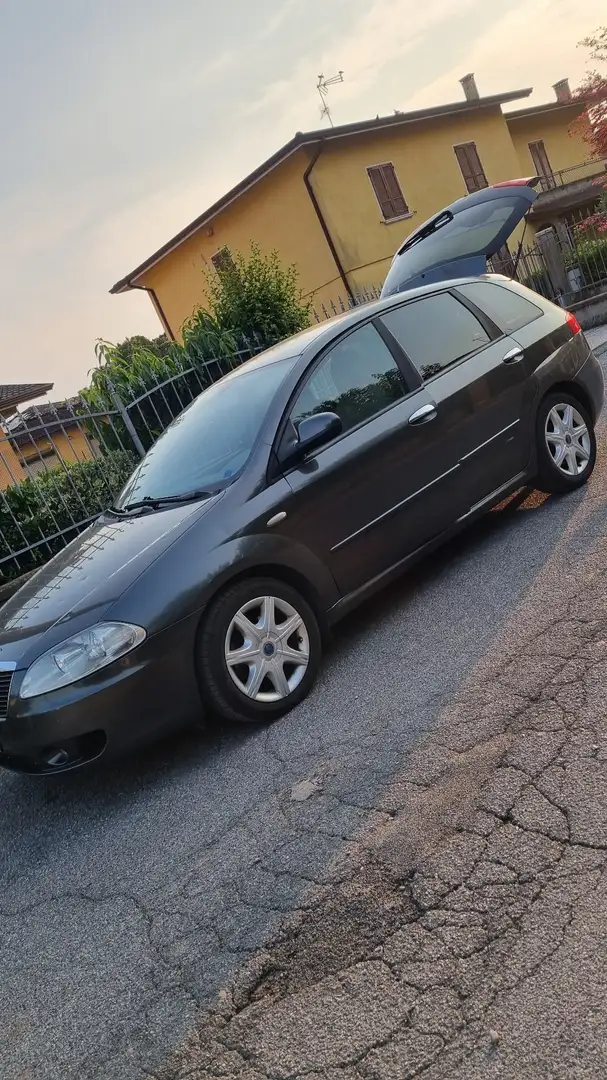 Fiat Croma 1.9 mjt 16v Dynamic Skyline auto - 1